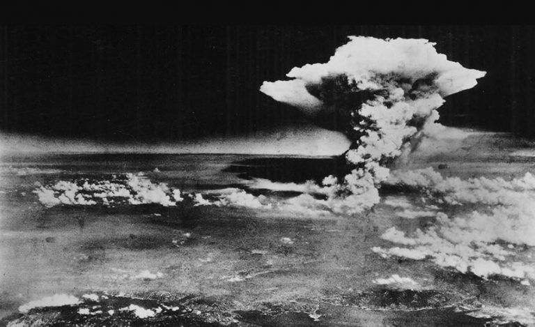 Zrzucenie bomby atomowej na Hiroszimę